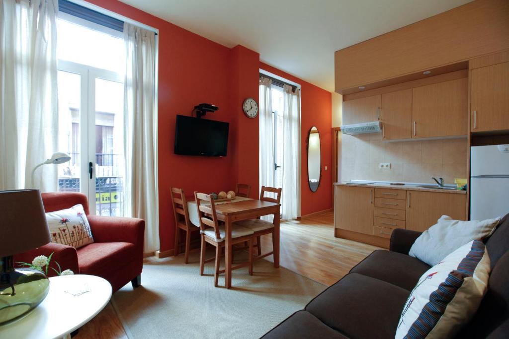 Viviendas Turisticas Duque De Alba Madrid Zimmer foto